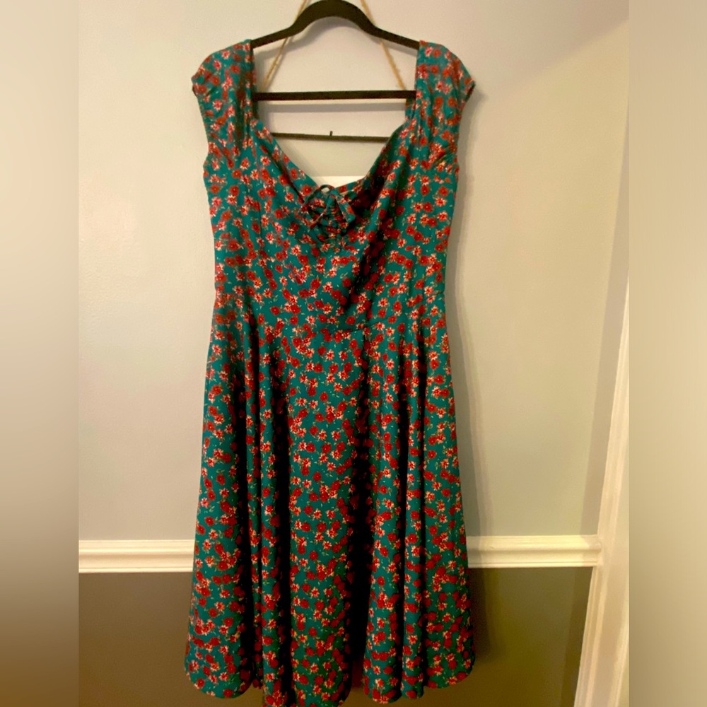 Beautiful off the shoulder or cap sleeve fit and flare dress size 12